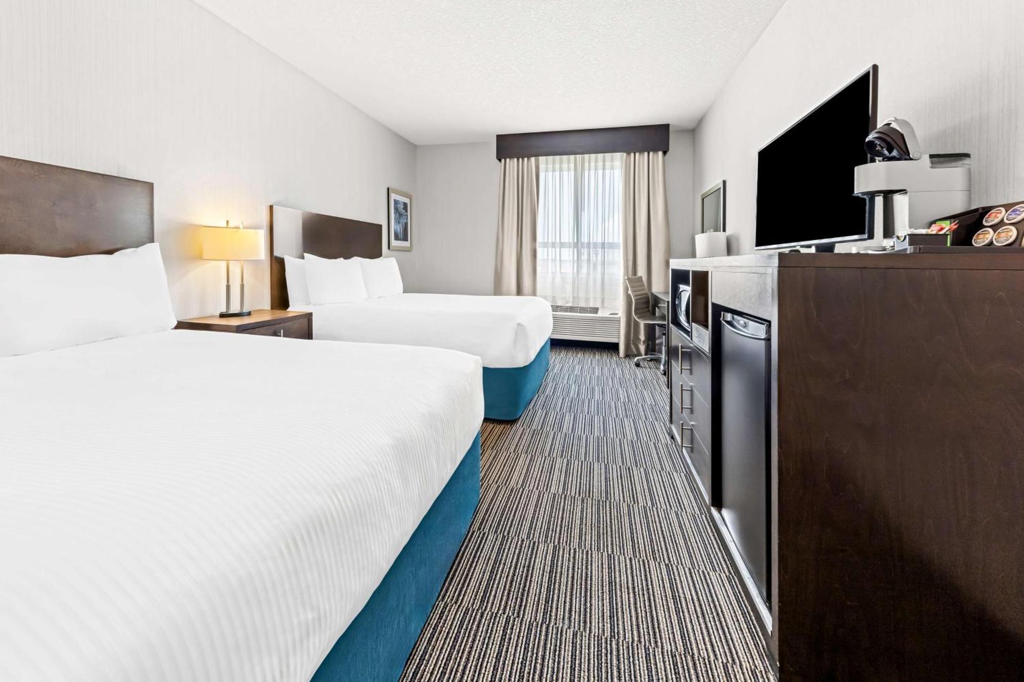 Best Western Plus Airdrie Gateway Exterior photo